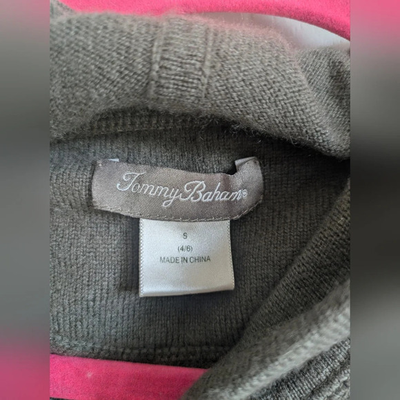 Tommy Bahama Cashmere Full Zip Sweater in Olive Green size Small Soft Warm - Picture 2 of 7